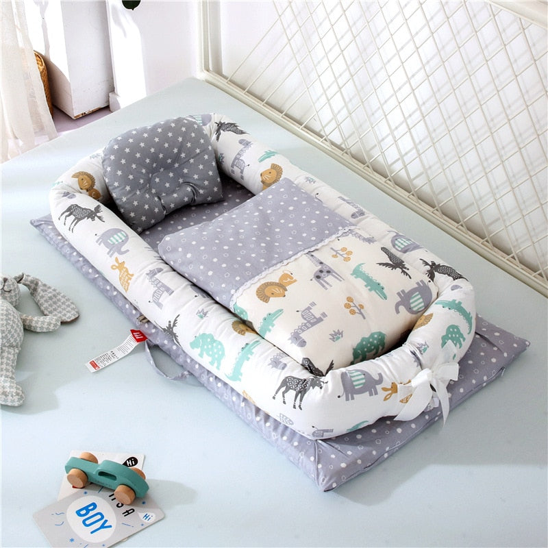 Portable Baby Crib With Quilt Infant Toddler