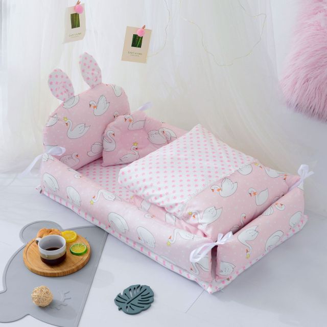 Soft Cotton Newborn Lounger Portable Crib