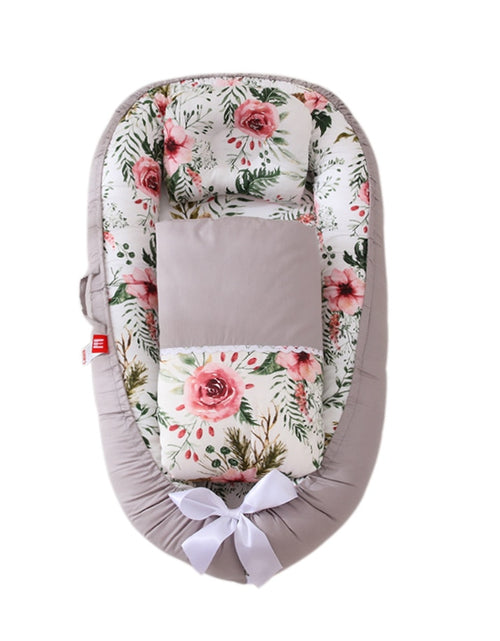 Load image into Gallery viewer, Baby Bed Todlder Baby cot
