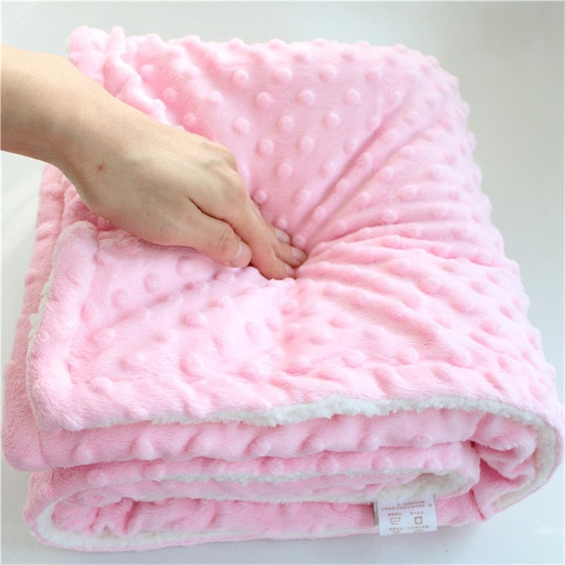 Dot Design Thermal Baby Blanket